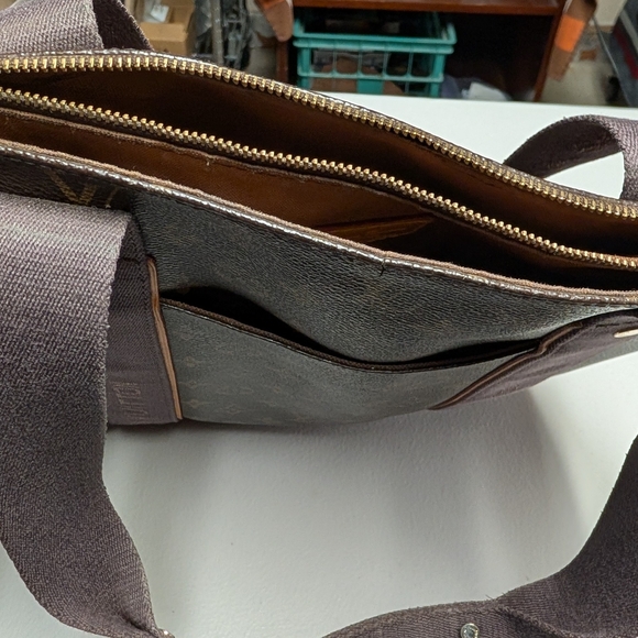 Louis Vuitton Dark Brown Monogram Tote - Picture 9 of 14